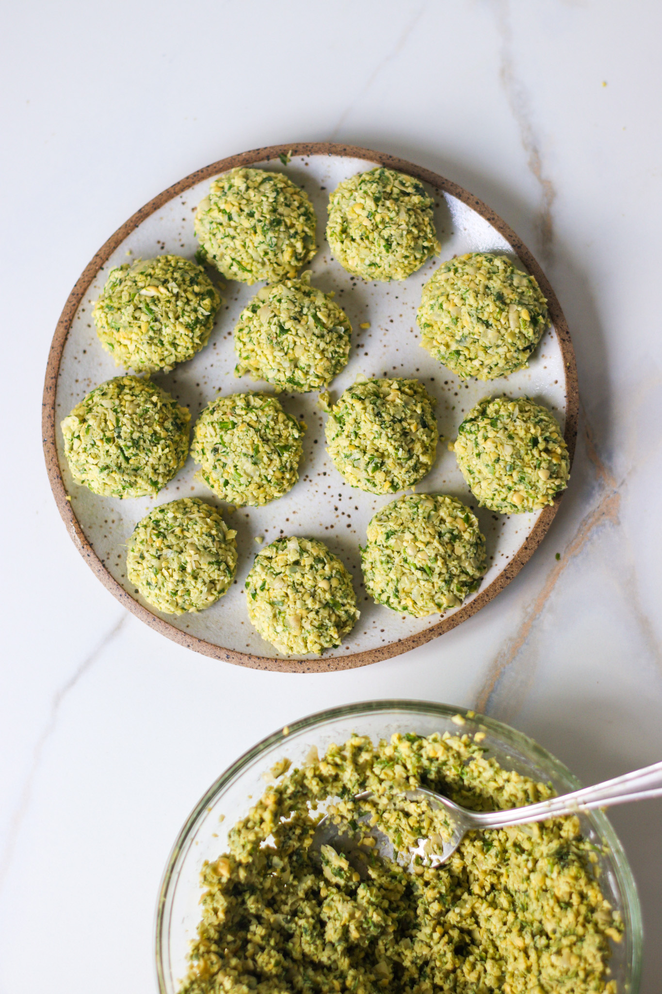 falafel caseiro vegano, sem glúten, fácil e barato