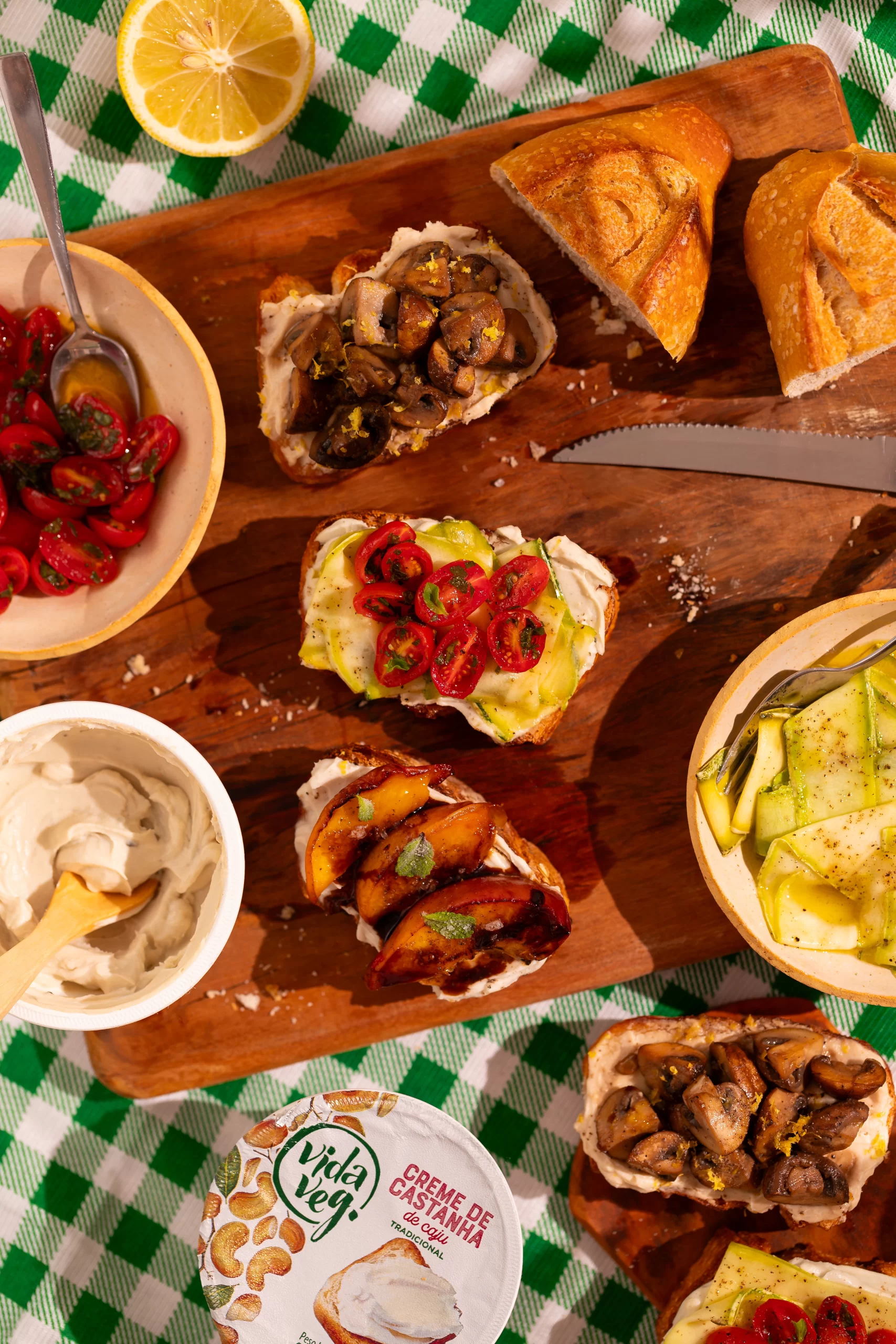 trio de bruschettas veganas