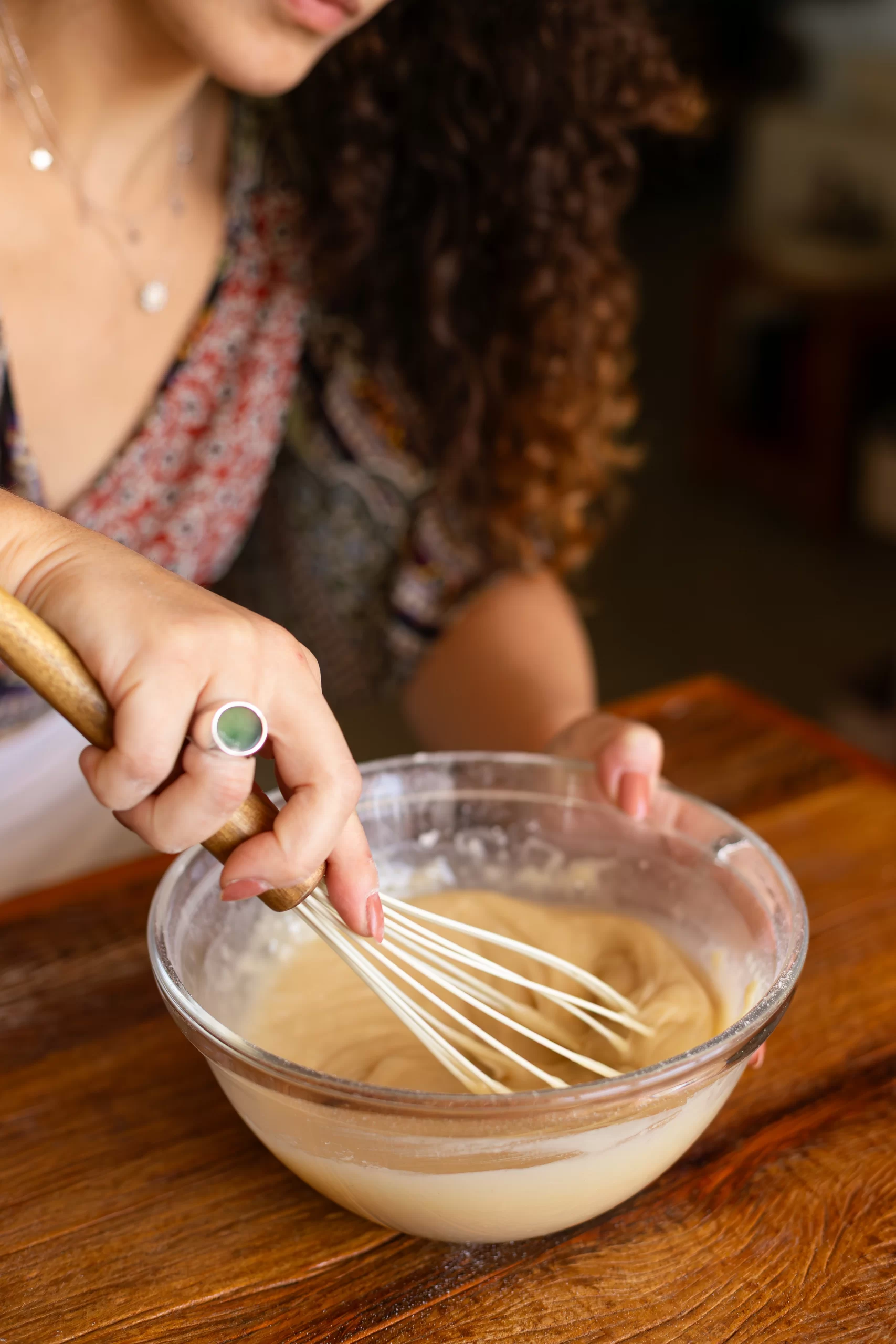 preparo do Bolo Formigueiro Vegano
